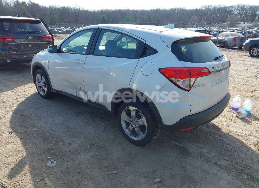 Photo 3 of 2019 Honda Hr-v LX (VIN 3CZRU6H30KM708076)