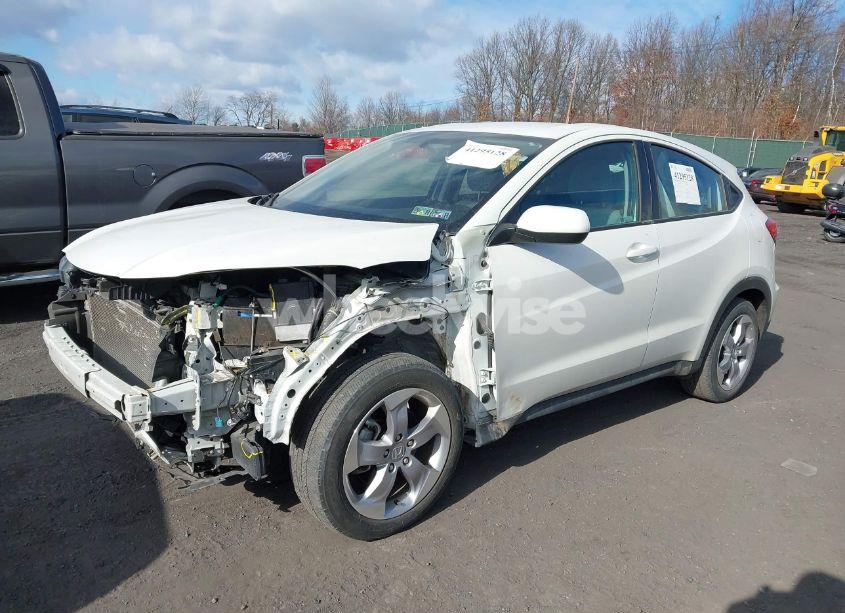 Photo 2 of 2020 Honda Hr-v AWD LX (VIN 3CZRU6H30LM702327)