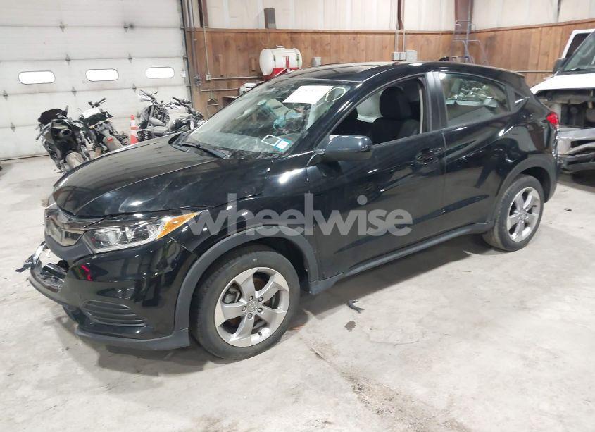Photo 2 of 2020 Honda Hr-v AWD LX (VIN 3CZRU6H30LM720939)