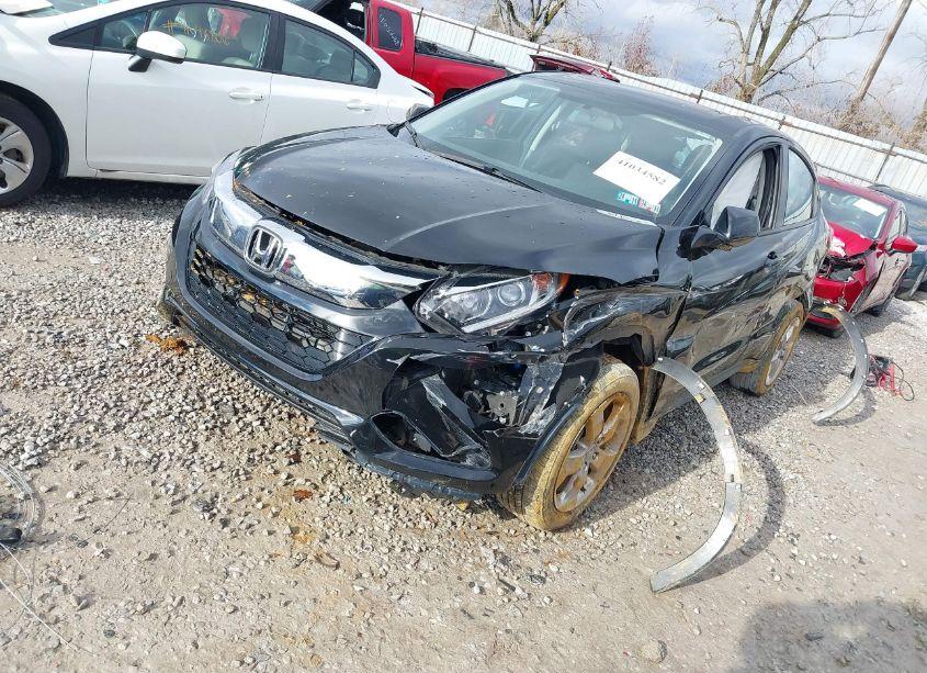 Photo 2 of 2022 Honda Hr-v AWD LX (VIN 3CZRU6H30NM724427)