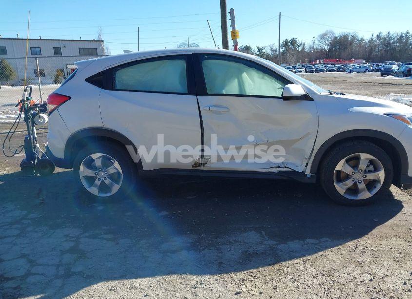 Photo 13 of 2022 Honda Hr-v AWD LX (VIN 3CZRU6H30NM732687)