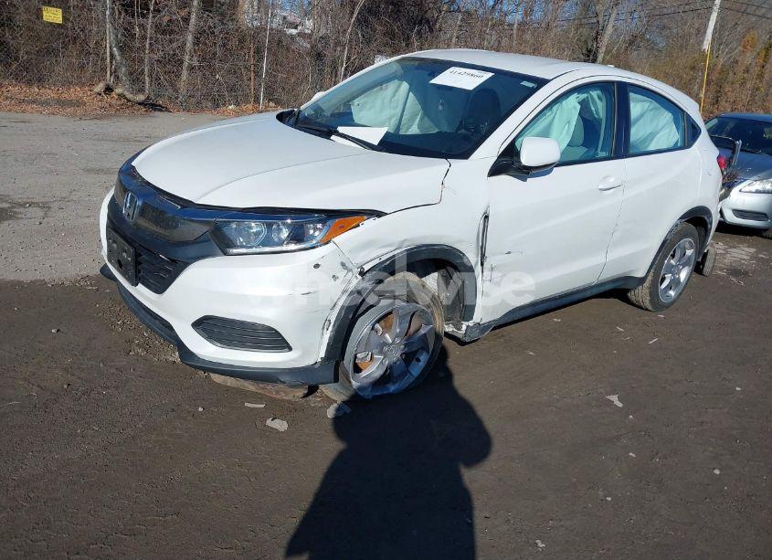 Photo 2 of 2022 Honda Hr-v AWD LX (VIN 3CZRU6H30NM732687)