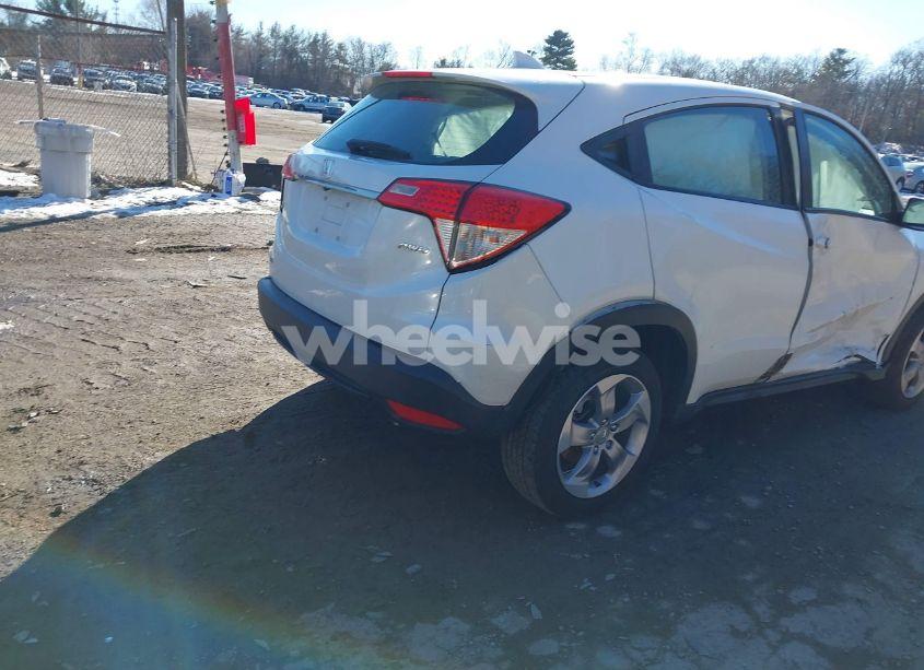 Photo 4 of 2022 Honda Hr-v AWD LX (VIN 3CZRU6H30NM732687)