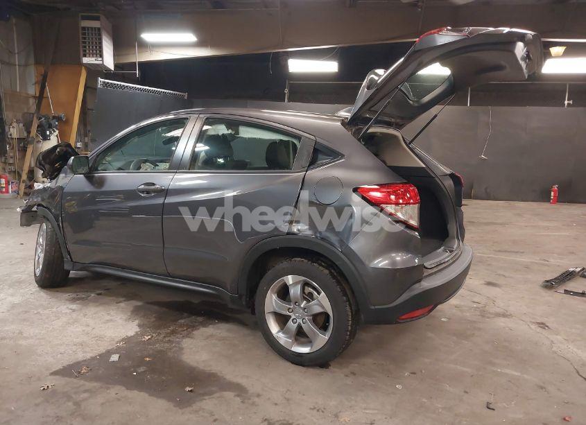 Photo 3 of 2022 Honda Hr-v AWD LX (VIN 3CZRU6H30NM751577)