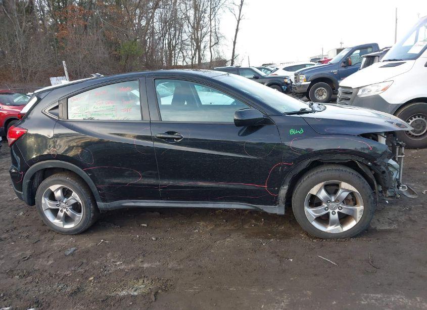 Photo 13 of 2017 Honda Hr-v LX (VIN 3CZRU6H31HM706376)