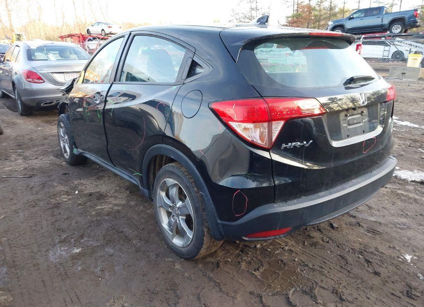 Photo 3 of 2017 Honda Hr-v LX (VIN 3CZRU6H31HM706376)