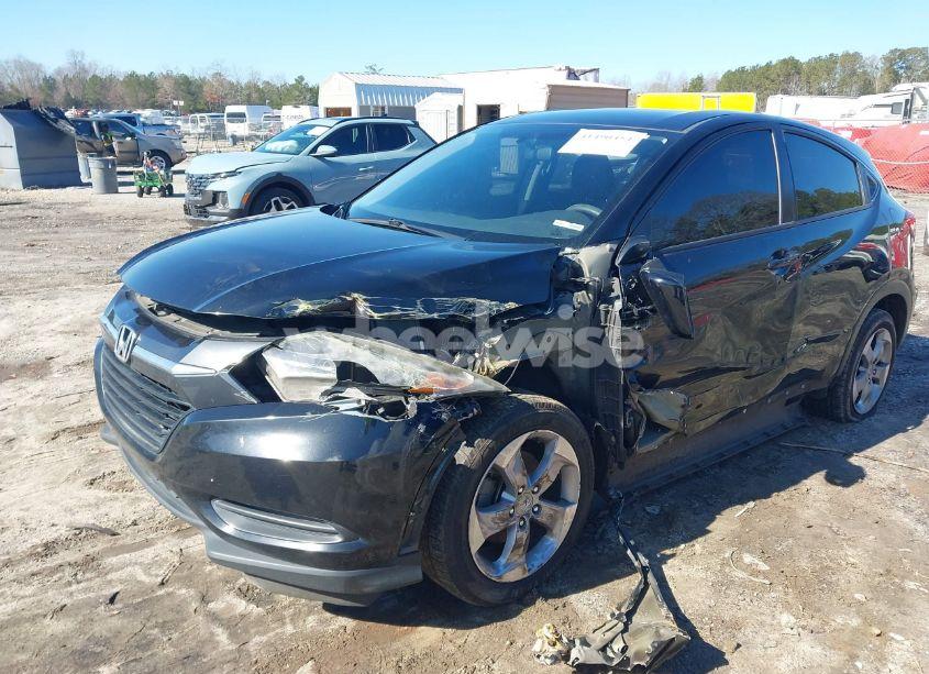 Photo 6 of 2018 Honda Hr-v LX (VIN 3CZRU6H31JG721495)