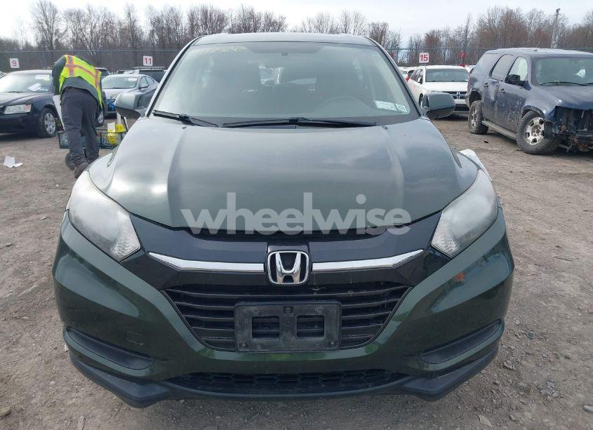 Photo 13 of 2018 Honda Hr-v LX (VIN 3CZRU6H31JM703564)