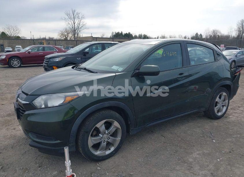 Photo 2 of 2018 Honda Hr-v LX (VIN 3CZRU6H31JM703564)