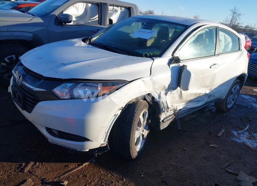 Photo 2 of 2018 Honda Hr-v LX (VIN 3CZRU6H31JM706867)