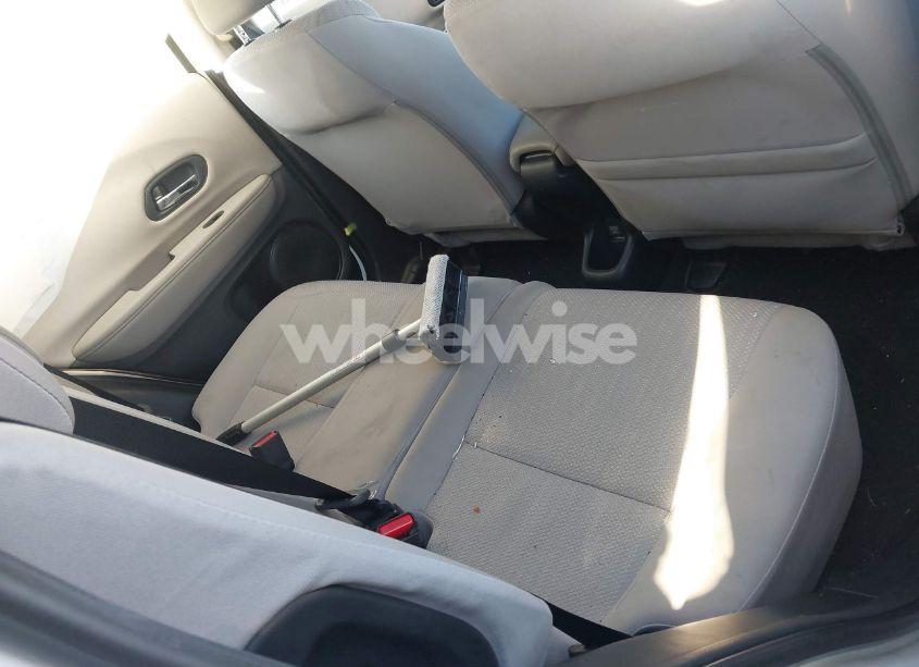 Photo 8 of 2018 Honda Hr-v LX (VIN 3CZRU6H31JM706867)