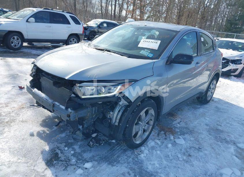 Photo 2 of 2019 Honda Hr-v LX (VIN 3CZRU6H31KG701054)