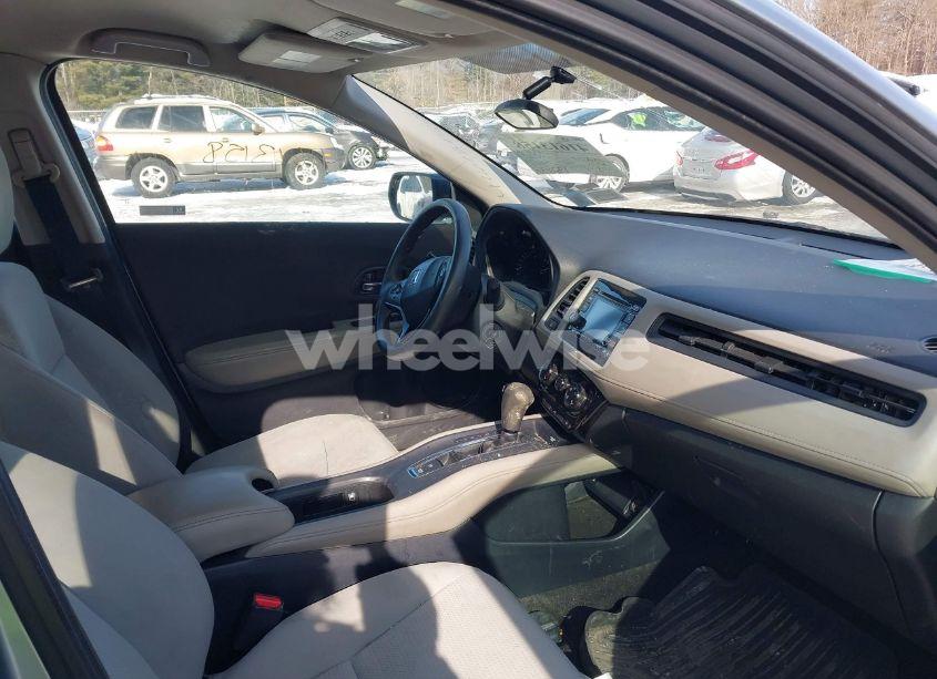 Photo 5 of 2019 Honda Hr-v LX (VIN 3CZRU6H31KG701054)