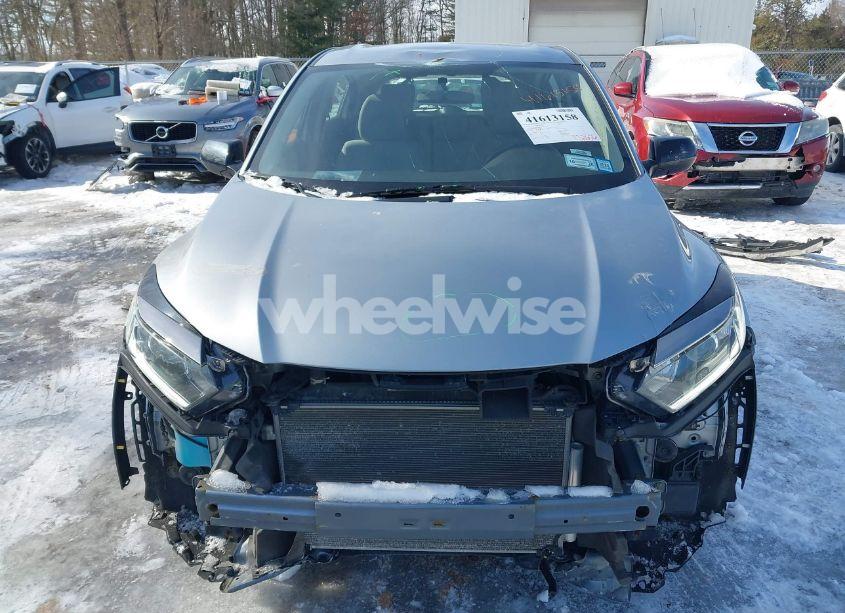 Photo 6 of 2019 Honda Hr-v LX (VIN 3CZRU6H31KG701054)