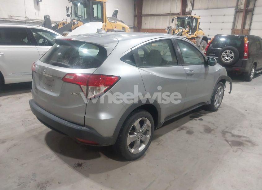 Photo 4 of 2019 Honda Hr-v LX (VIN 3CZRU6H31KG708408)