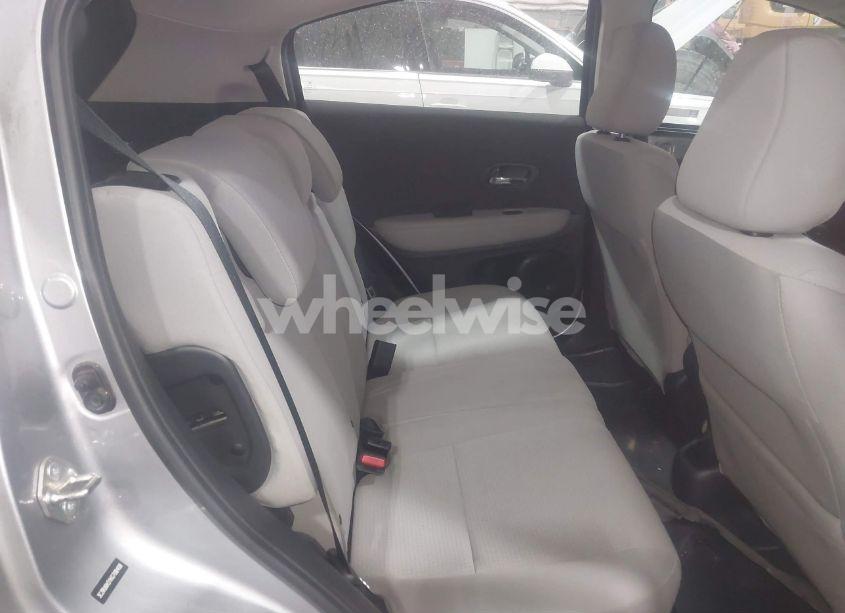 Photo 8 of 2019 Honda Hr-v LX (VIN 3CZRU6H31KG708408)