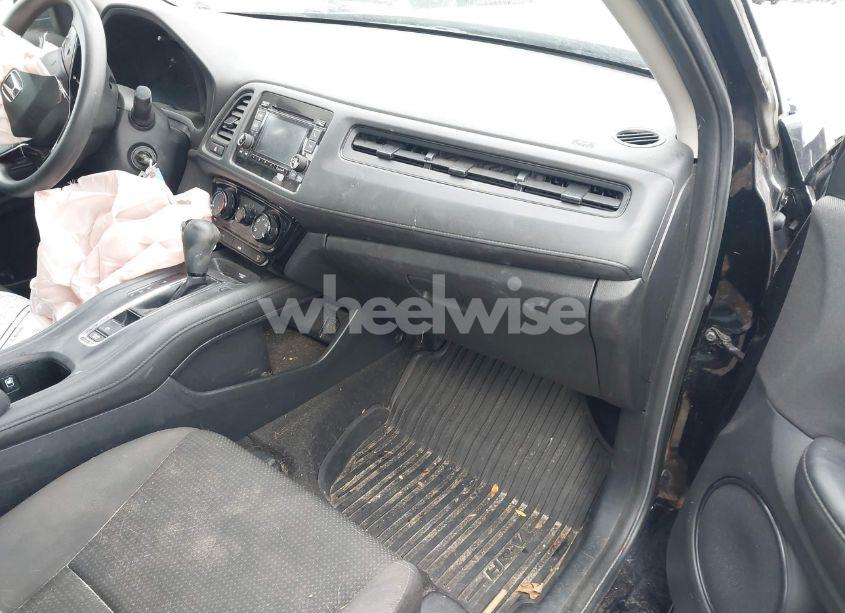 Photo 5 of 2019 Honda Hr-v LX (VIN 3CZRU6H31KG721742)