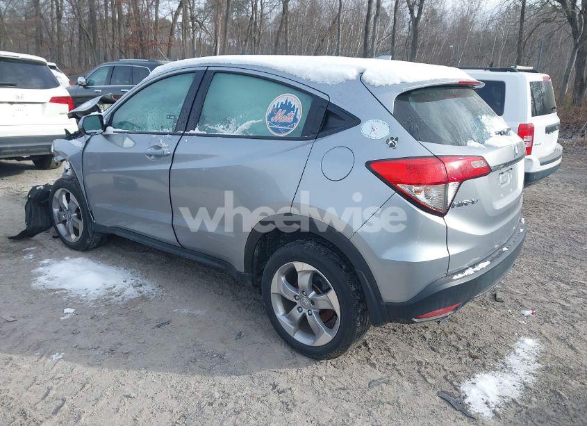 Photo 3 of 2019 Honda Hr-v LX (VIN 3CZRU6H31KG728402)