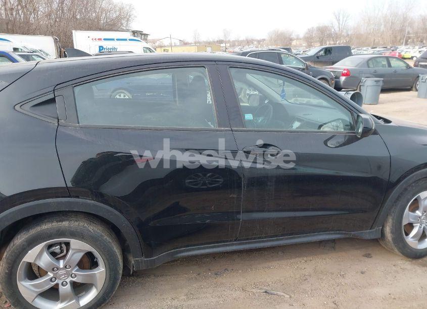 Photo 13 of 2019 Honda Hr-v LX (VIN 3CZRU6H31KG734040)