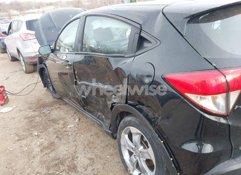 Photo 18 of 2019 Honda Hr-v LX (VIN 3CZRU6H31KG734040)