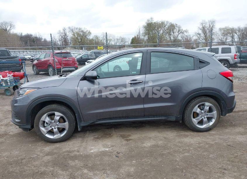 Photo 14 of 2019 Honda Hr-v LX (VIN 3CZRU6H31KG735060)