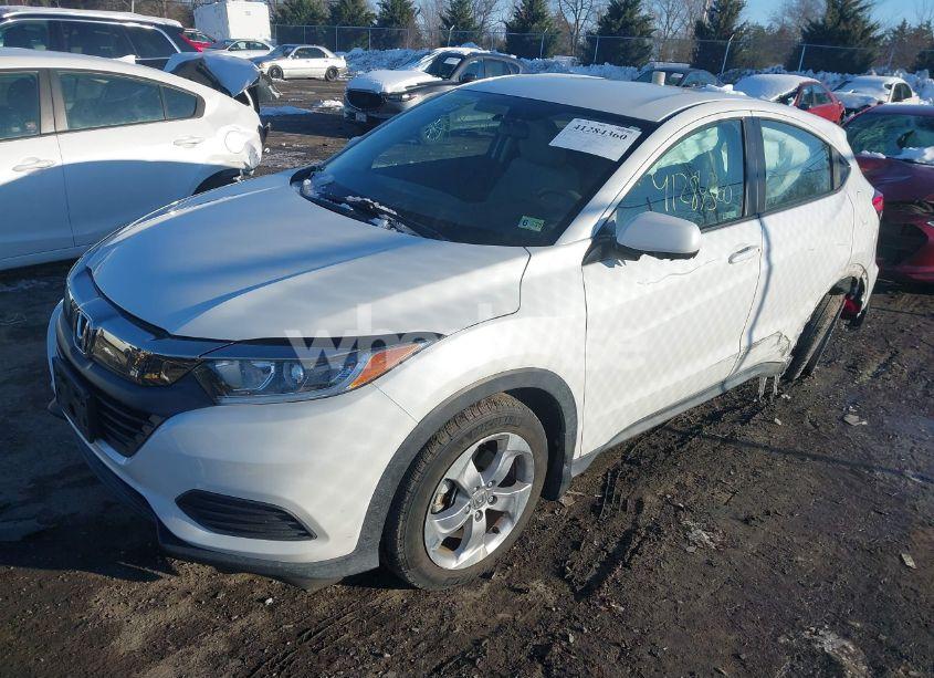 Photo 2 of 2020 Honda Hr-v AWD LX (VIN 3CZRU6H31LM703972)