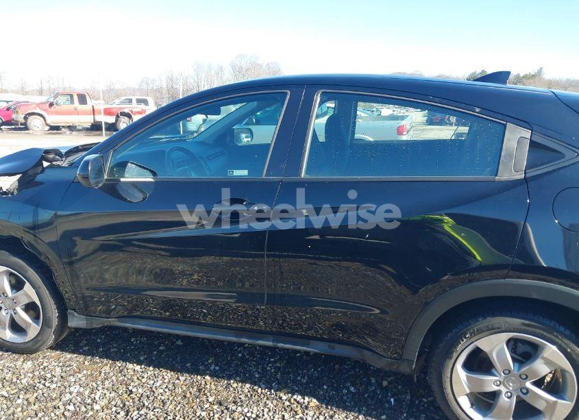 Photo 15 of 2020 Honda Hr-v AWD LX (VIN 3CZRU6H31LM717435)