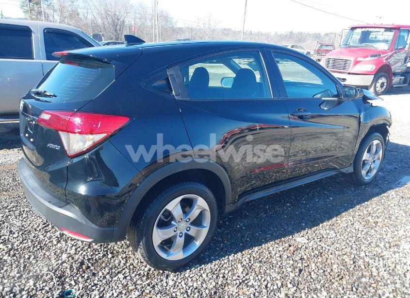 Photo 4 of 2020 Honda Hr-v AWD LX (VIN 3CZRU6H31LM717435)