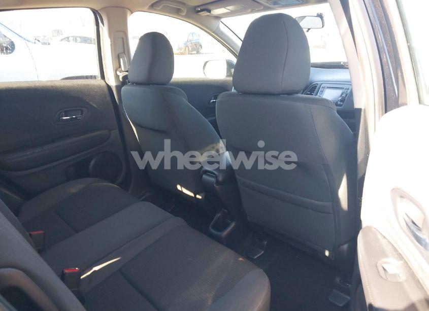 Photo 8 of 2020 Honda Hr-v AWD LX (VIN 3CZRU6H31LM717435)