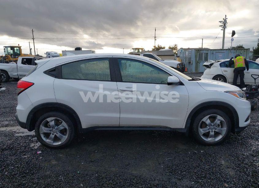 Photo 13 of 2021 Honda Hr-v AWD LX (VIN 3CZRU6H31MM701205)