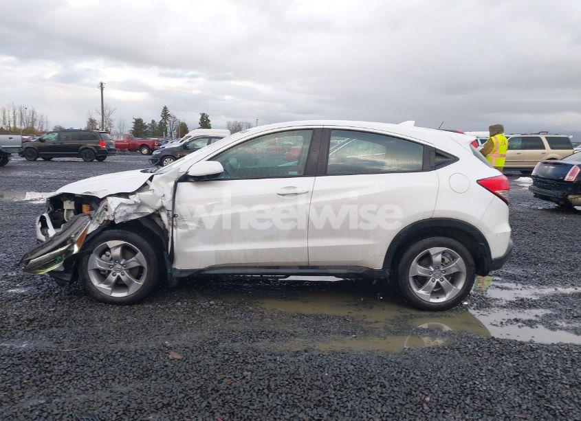 Photo 14 of 2021 Honda Hr-v AWD LX (VIN 3CZRU6H31MM701205)