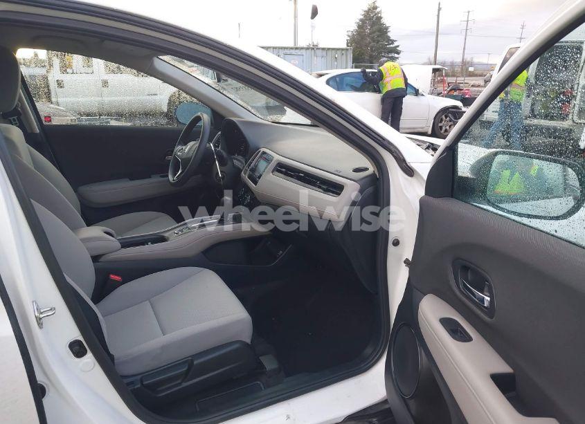 Photo 5 of 2021 Honda Hr-v AWD LX (VIN 3CZRU6H31MM701205)