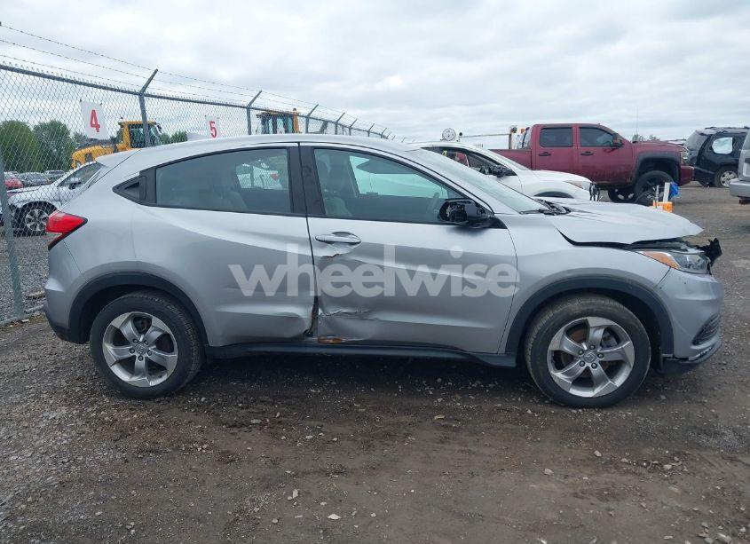 Photo 14 of 2021 Honda Hr-v AWD LX (VIN 3CZRU6H31MM703150)