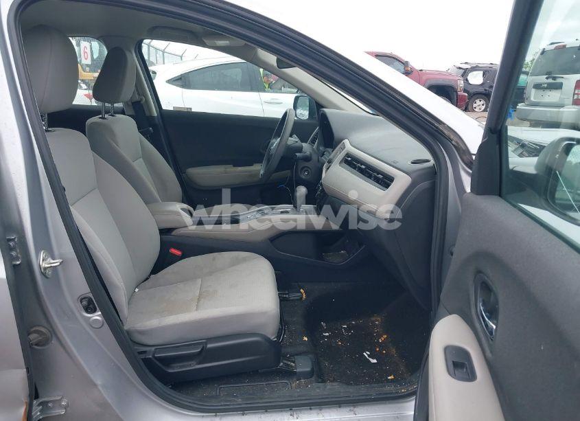 Photo 5 of 2021 Honda Hr-v AWD LX (VIN 3CZRU6H31MM703150)