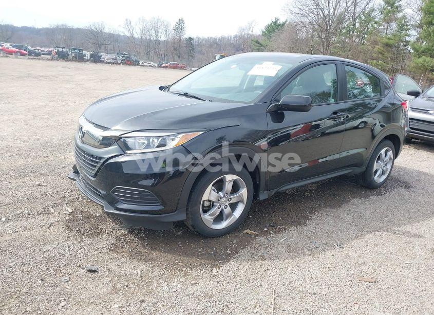 Photo 2 of 2022 Honda Hr-v AWD LX (VIN 3CZRU6H31NM708527)