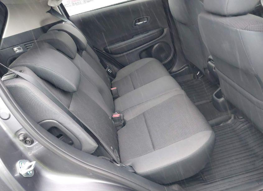 Photo 8 of 2022 Honda Hr-v AWD LX (VIN 3CZRU6H31NM714019)