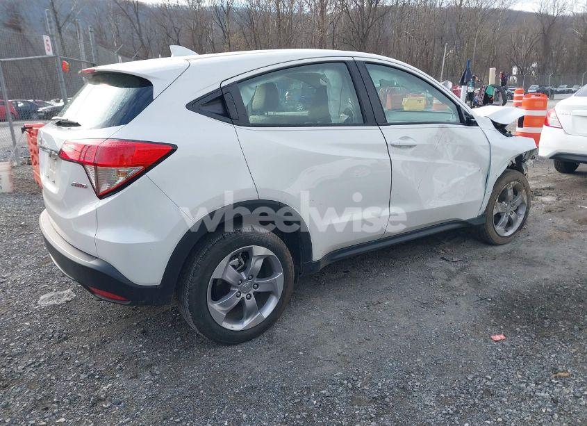 Photo 4 of 2022 Honda Hr-v AWD LX (VIN 3CZRU6H31NM724243)