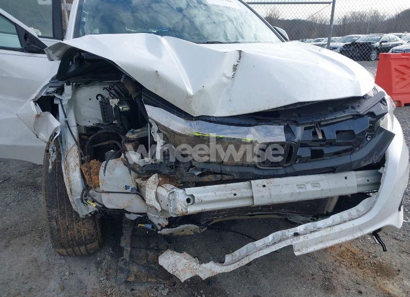 Photo 6 of 2022 Honda Hr-v AWD LX (VIN 3CZRU6H31NM724243)