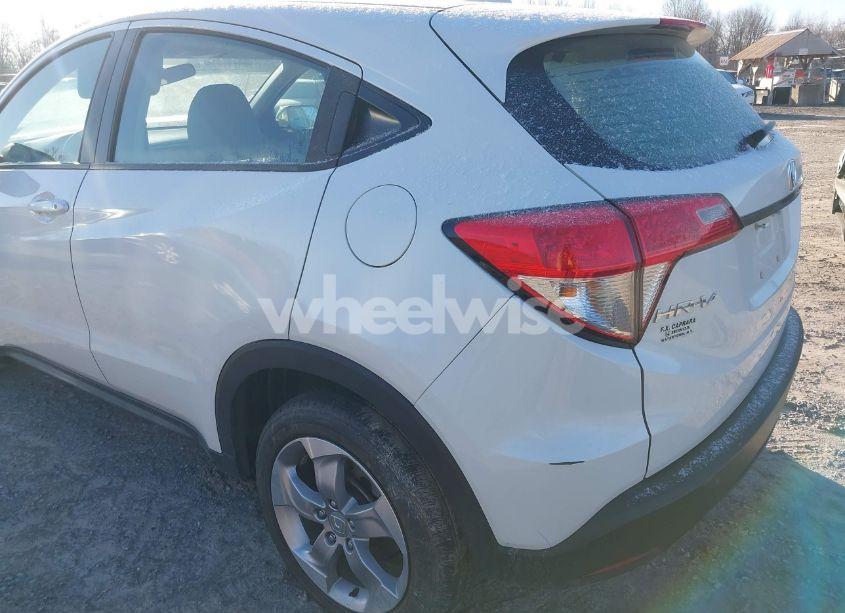 Photo 3 of 2022 Honda Hr-v AWD LX (VIN 3CZRU6H31NM742290)