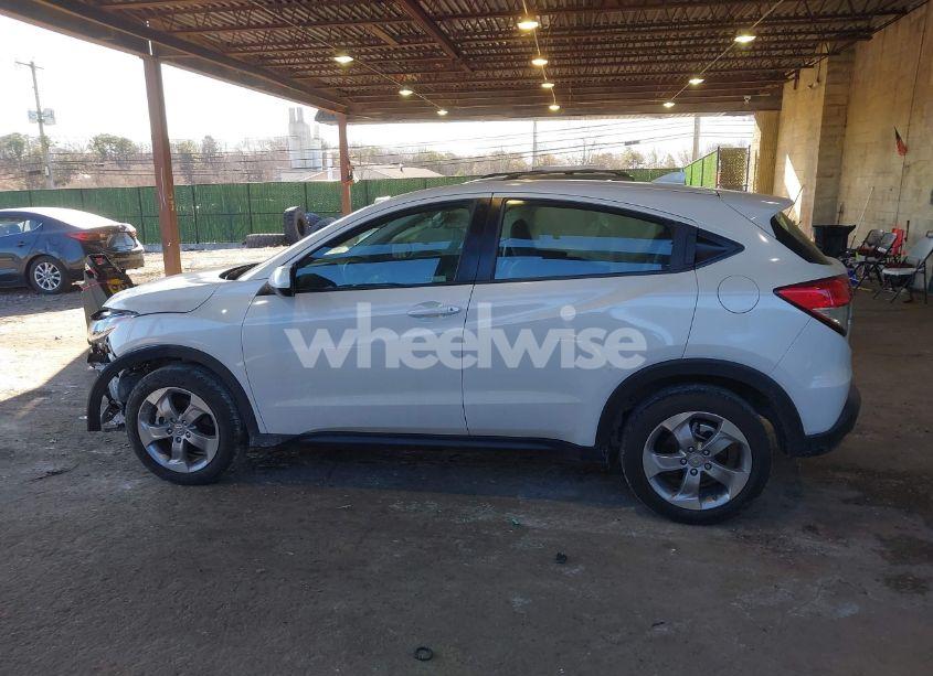 Photo 15 of 2022 Honda Hr-v AWD LX (VIN 3CZRU6H31NM776195)