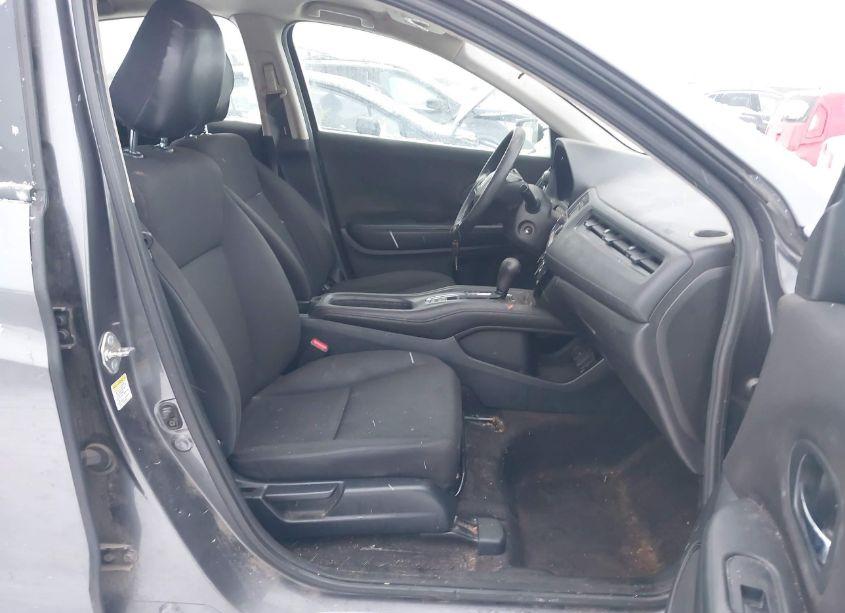 Photo 5 of 2016 Honda Hr-v LX (VIN 3CZRU6H32GM747713)