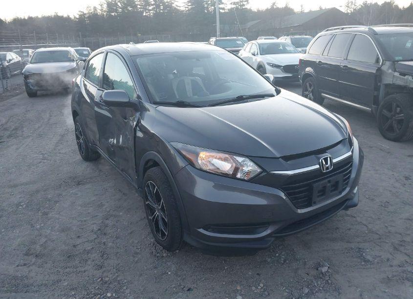 2017 Honda Hr-v LX (VIN 3CZRU6H32HM730413) main photo