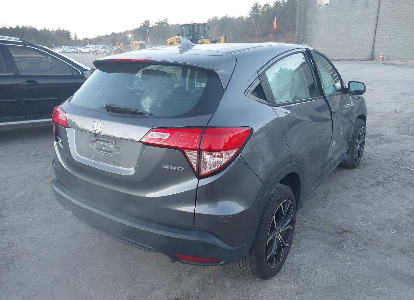 Photo 4 of 2017 Honda Hr-v LX (VIN 3CZRU6H32HM730413)