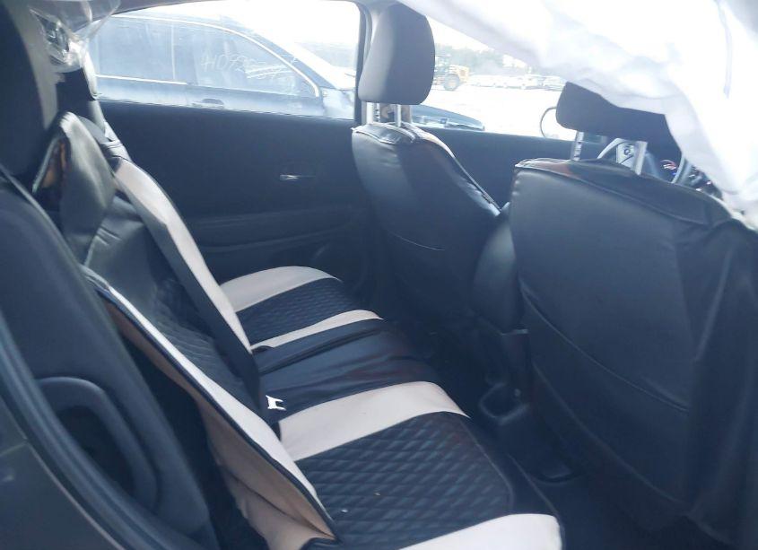 Photo 8 of 2017 Honda Hr-v LX (VIN 3CZRU6H32HM730413)