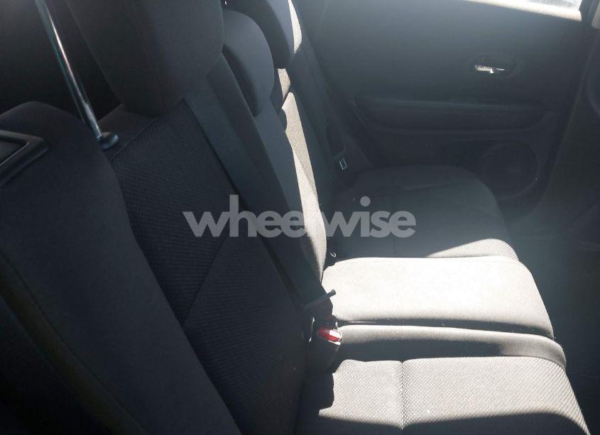 Photo 8 of 2018 Honda Hr-v LX (VIN 3CZRU6H32JG704088)