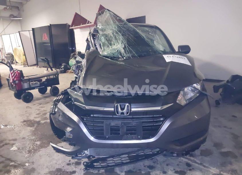 Photo 13 of 2018 Honda Hr-v LX (VIN 3CZRU6H32JG706746)