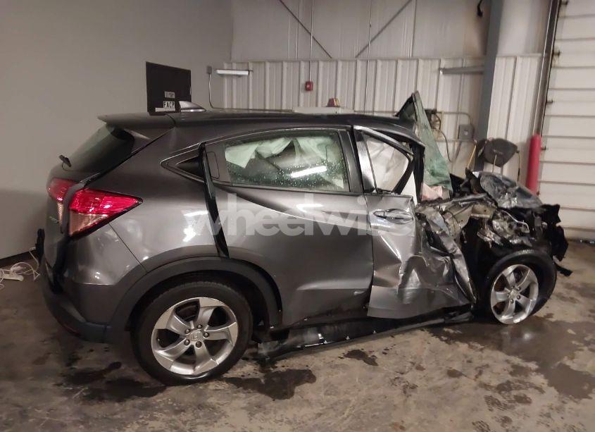 Photo 14 of 2018 Honda Hr-v LX (VIN 3CZRU6H32JG706746)