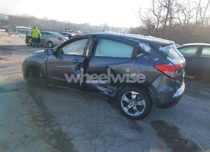 Photo 3 of 2018 Honda Hr-v LX (VIN 3CZRU6H32JG714779)