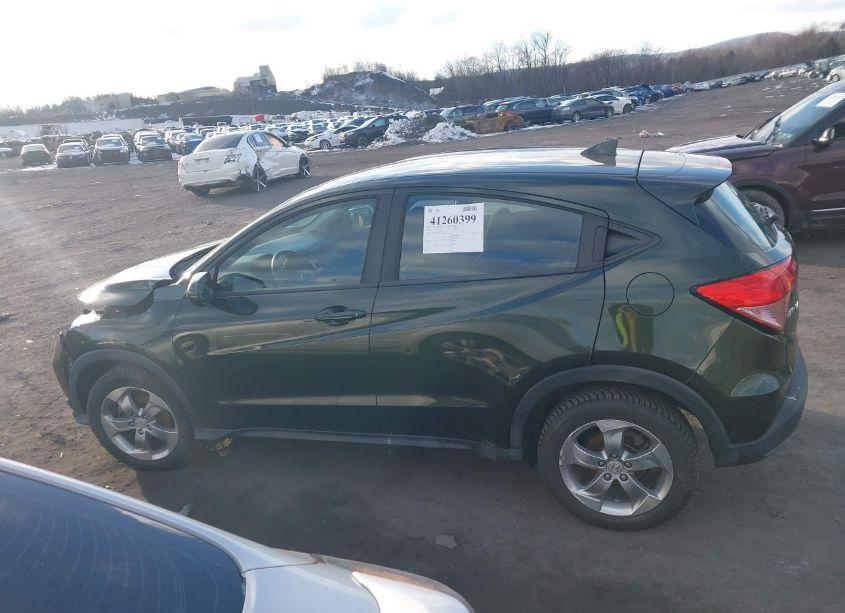 Photo 14 of 2018 Honda Hr-v LX (VIN 3CZRU6H32JM703590)