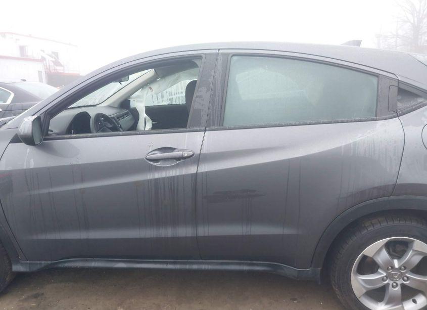 Photo 14 of 2019 Honda Hr-v LX (VIN 3CZRU6H32KG716694)